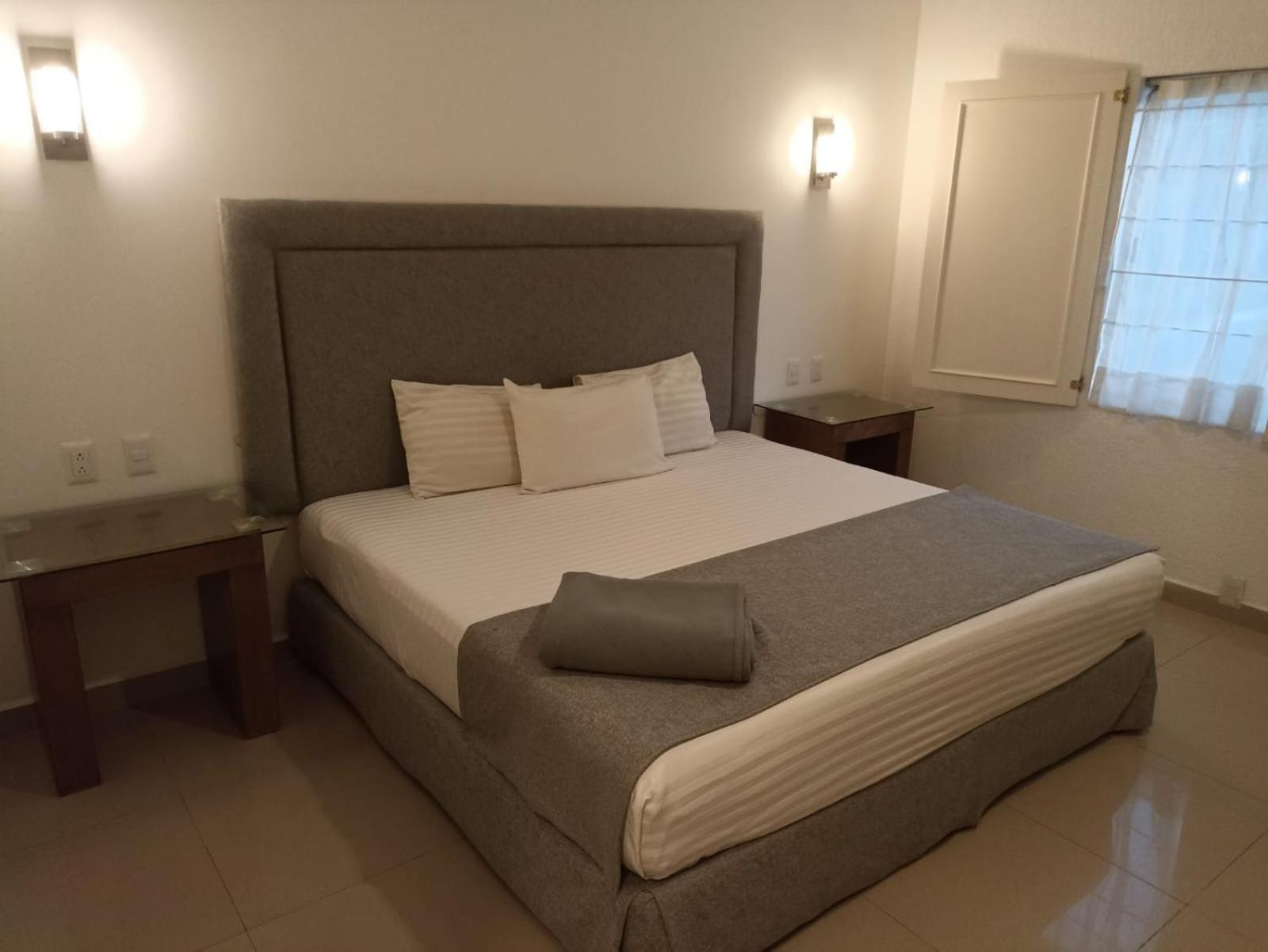 Hotel Zar Guadalajara La Venta del Astillero