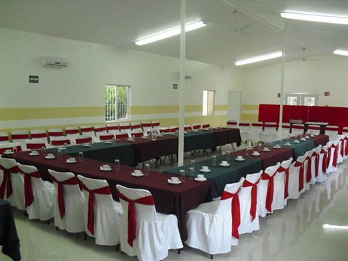 Zar Guadalajara 2* La Venta del Astillero