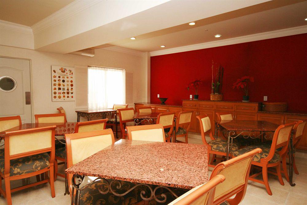 Hotel Zar Guadalajara La Venta del Astillero